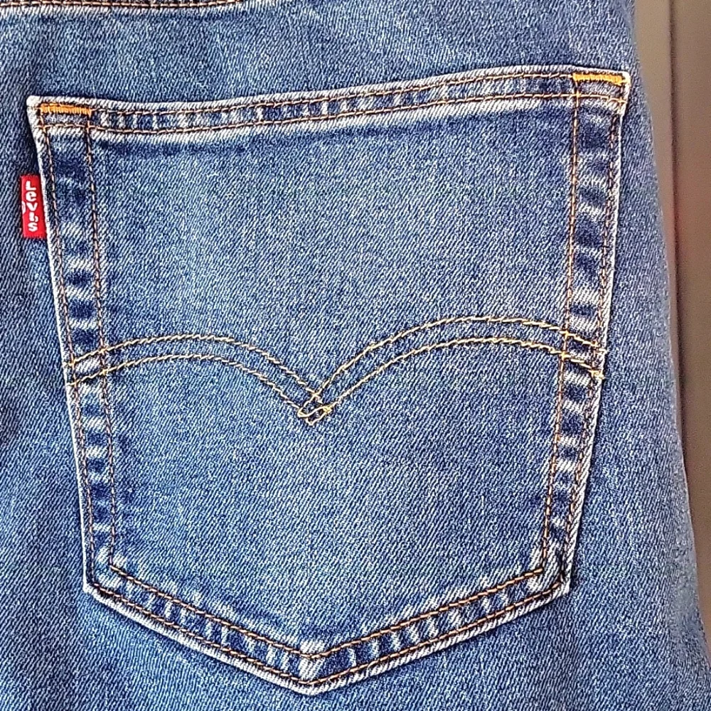Levi's Mens 505 Regular Jeans Straight Leg Denin Medium Wash Size 38x32 NWT